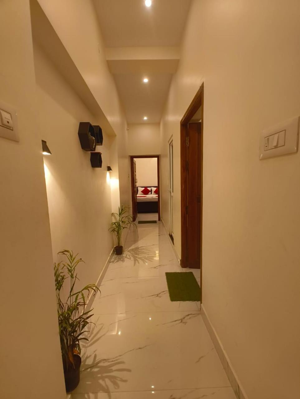 Rudra Elite Apartment ราเมศวาราม ภายนอก รูปภาพ