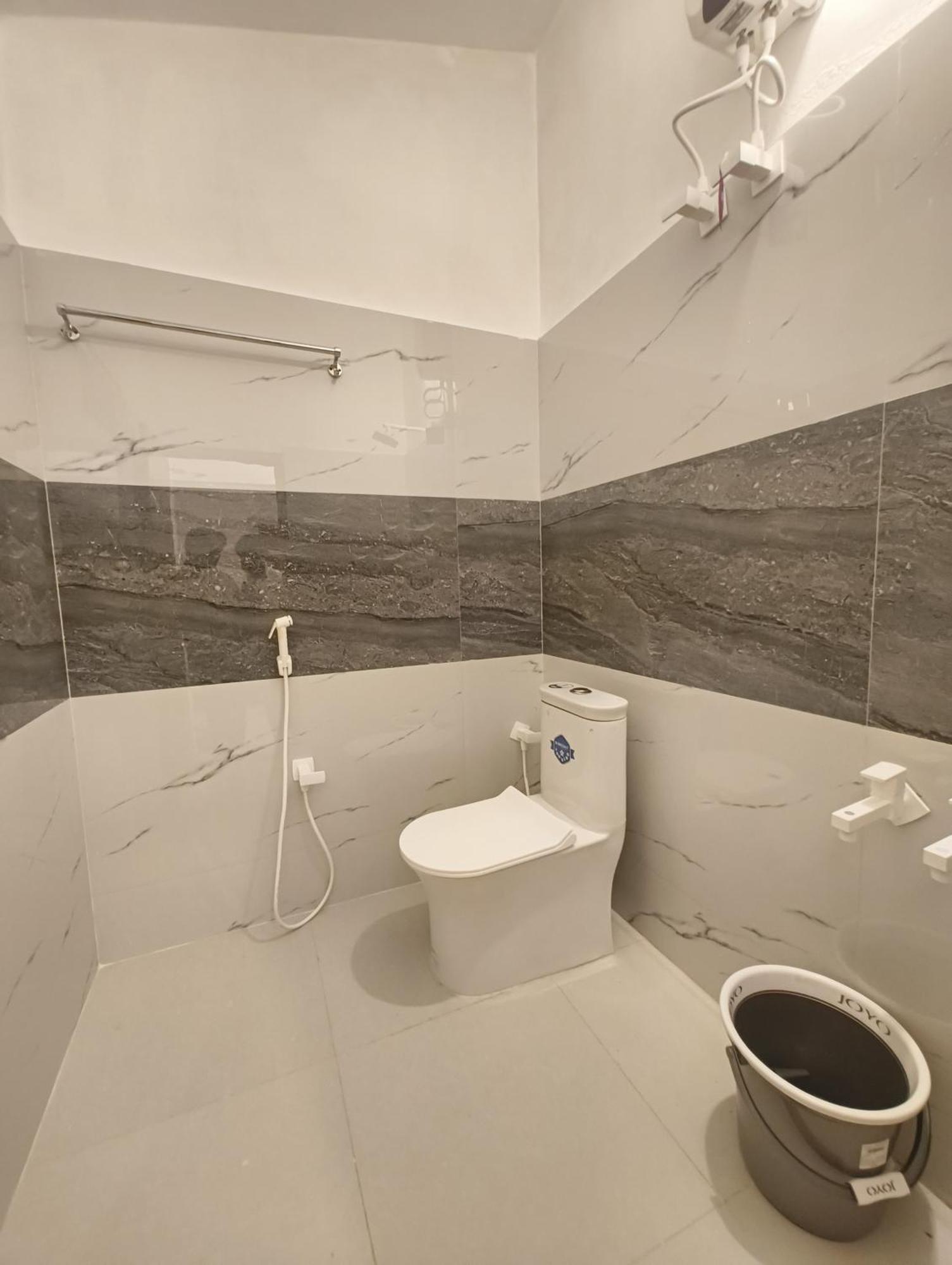Rudra Elite Apartment ราเมศวาราม ภายนอก รูปภาพ